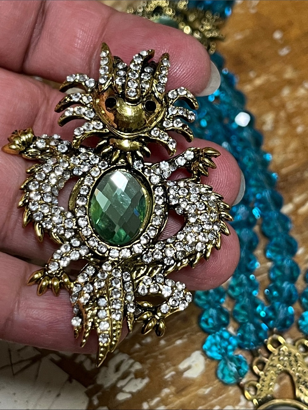 Multi-Strand Teal Crystal” Bearded Dragon”-Statement Necklace - Unbranded - Picture 10 of 10